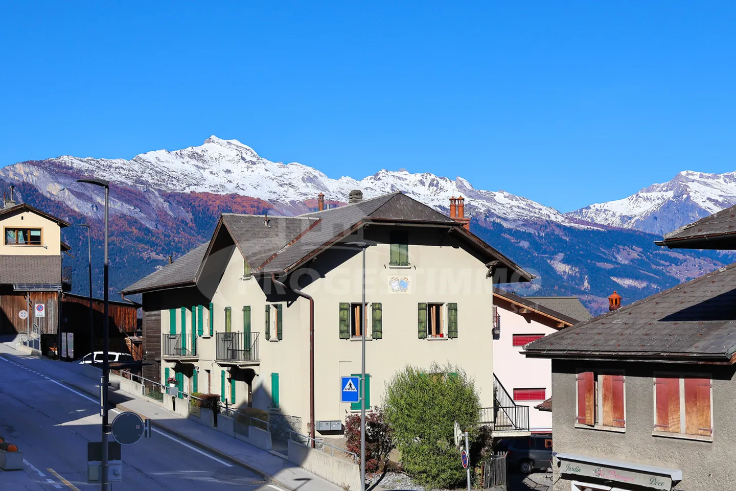 RENTAL BUILDING WITH DEVELOPMENT POTENTIAL - Photo 7 of 9