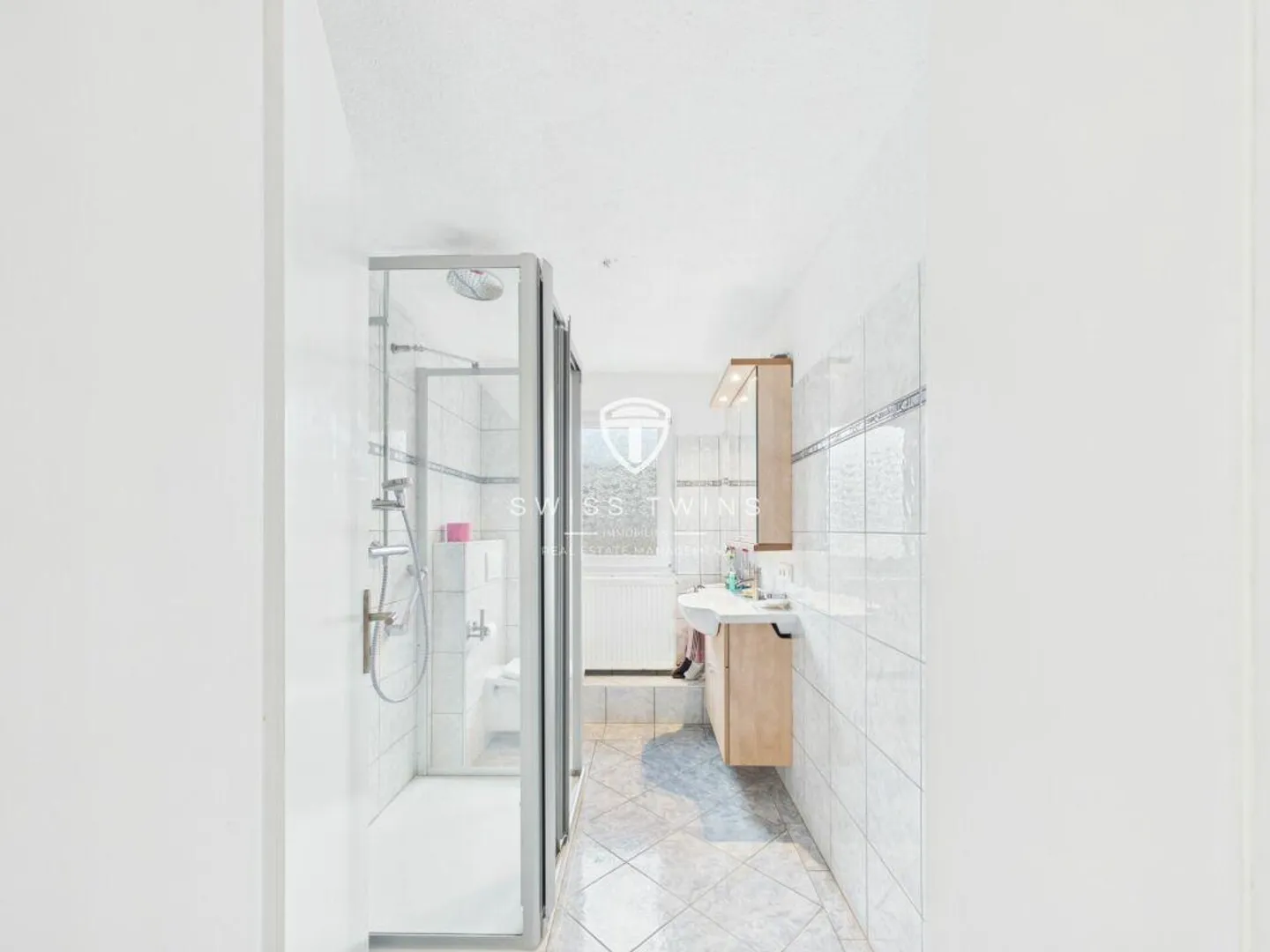 Maison jumelée exclusive avec des équipements de haute qualité - Photo 7 sur 28