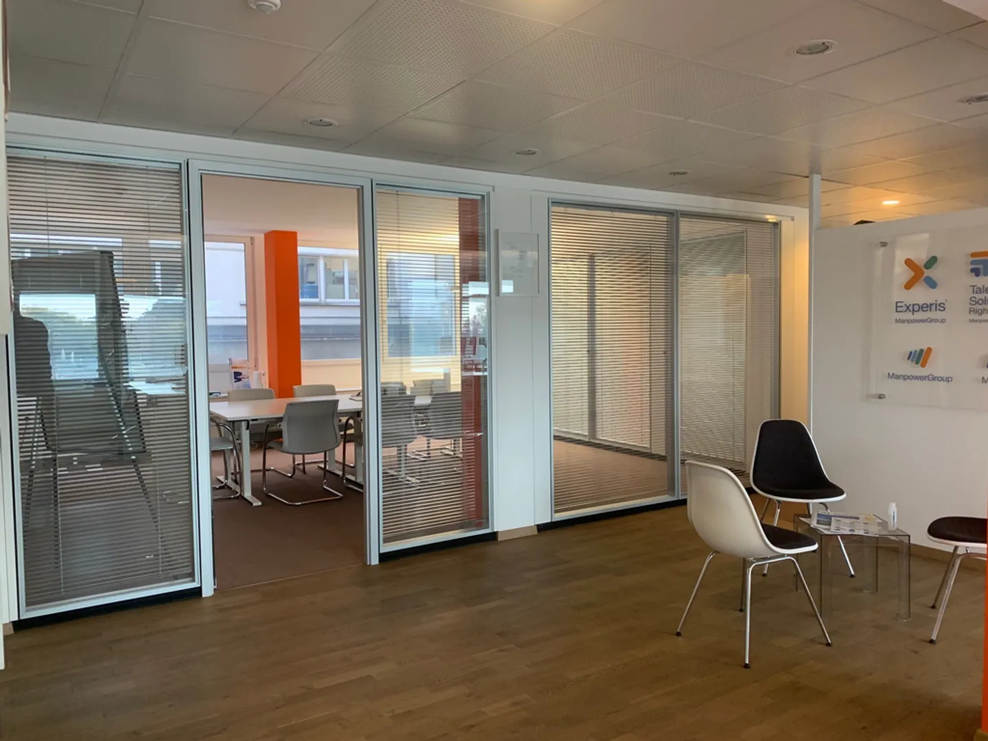 Bureau spacieux à Lausanne - Photo 2 sur 9