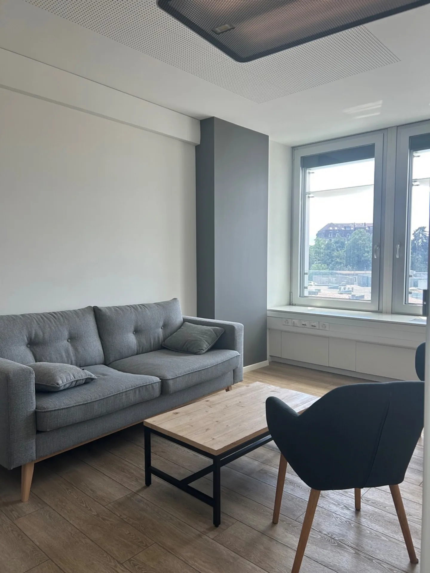 Bureau spacieux à Lausanne - Photo 6 sur 9