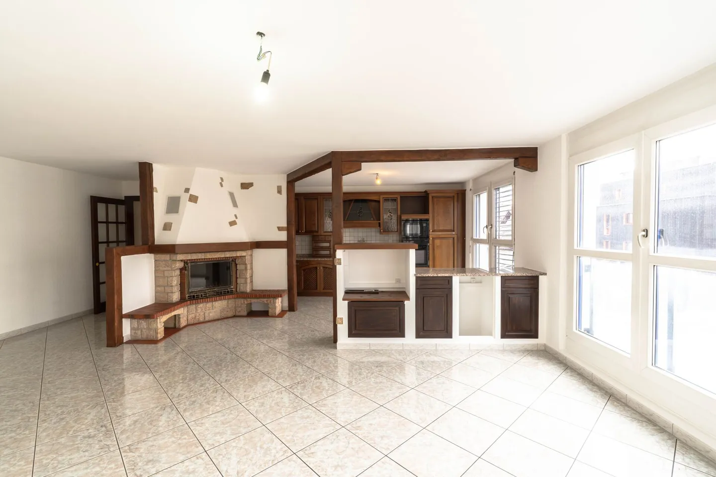 Superbo appartamento luminoso di 5,5 locali con box - La Chaux-de-Fonds - Foto 4 di 14