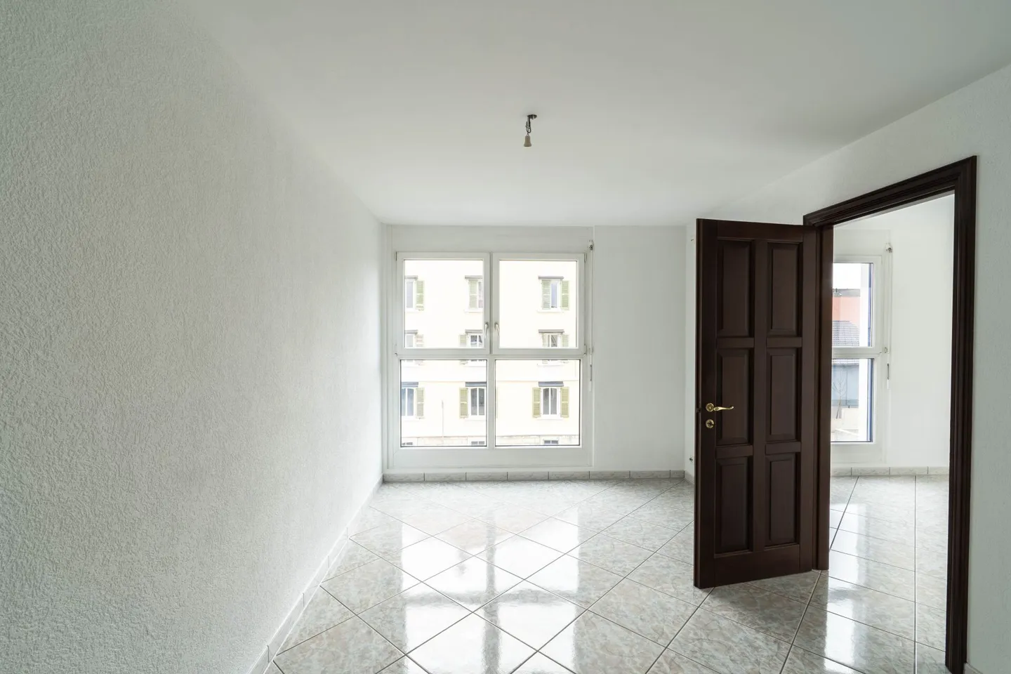 Superbo appartamento luminoso di 5,5 locali con box - La Chaux-de-Fonds - Foto 5 di 14