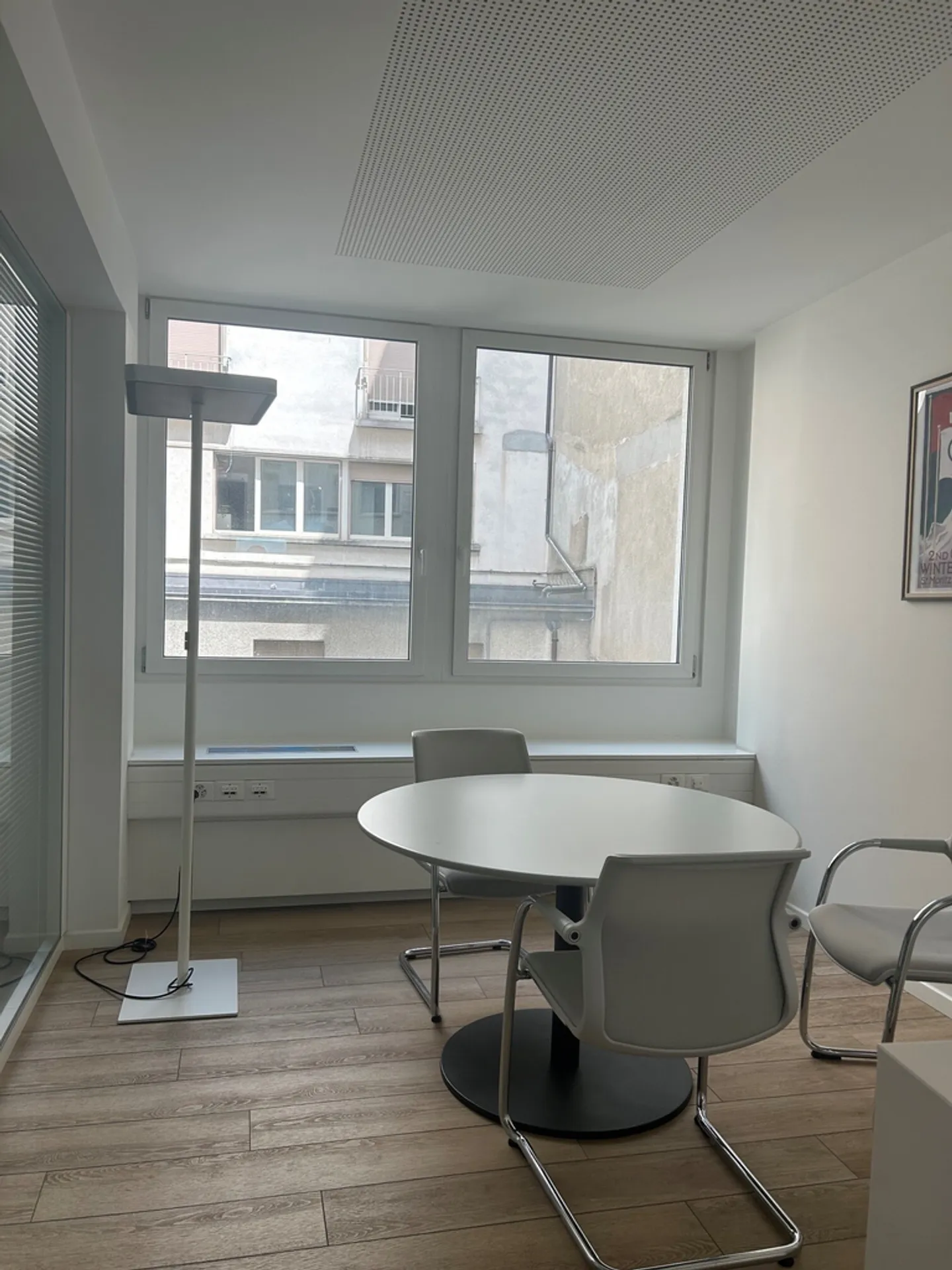 Bureau spacieux à Lausanne - Photo 7 sur 9