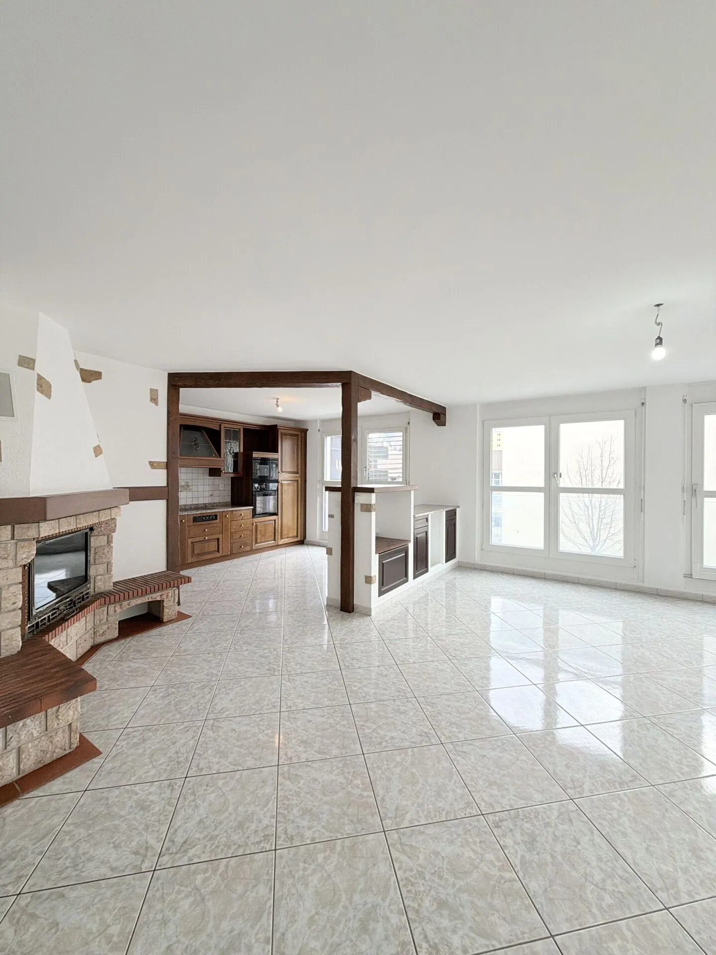 Superbo appartamento luminoso di 5,5 locali con box - La Chaux-de-Fonds - Foto 8 di 14