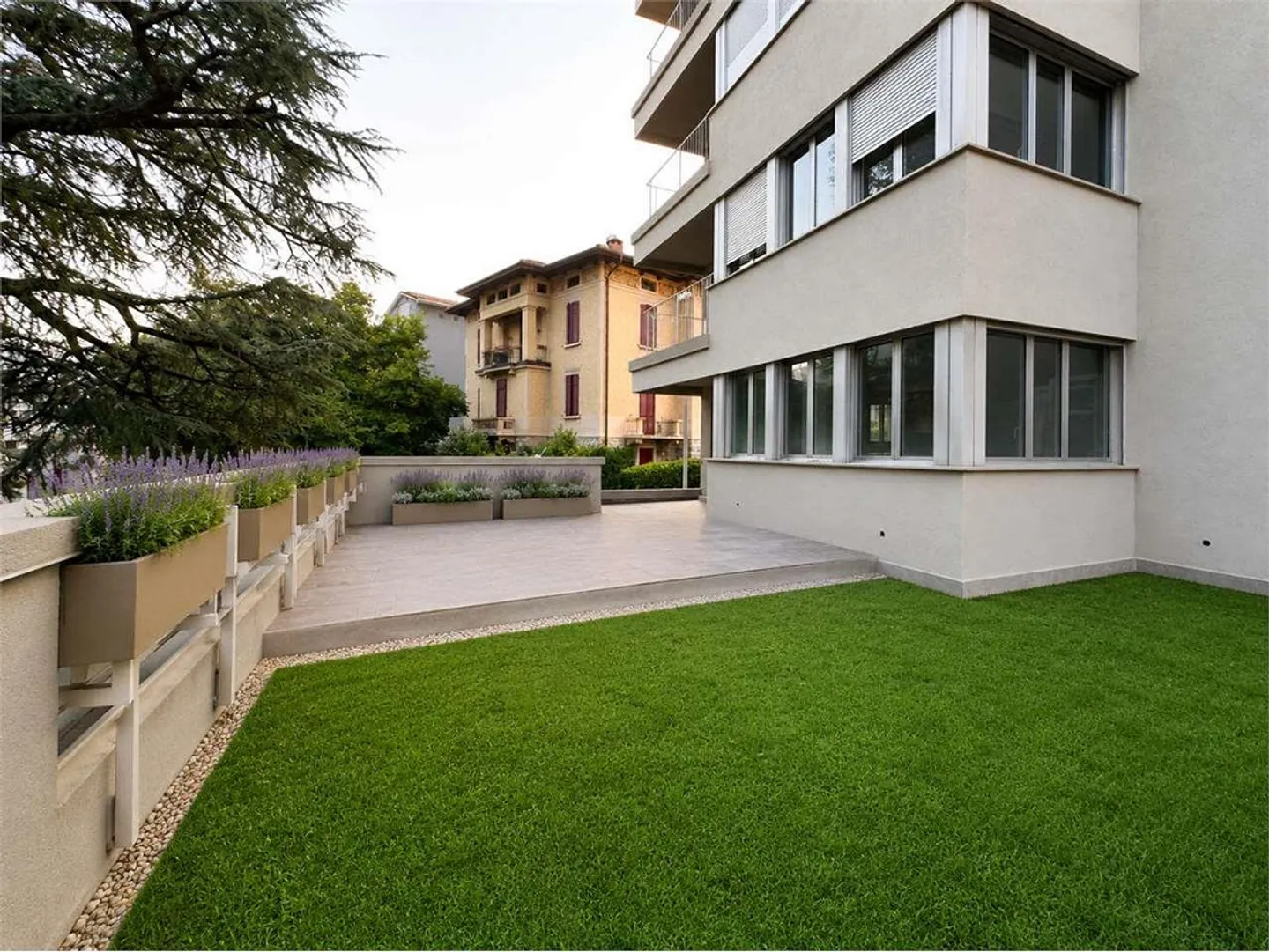 LUGANO | ULTIMA SELEZIONE | 5.5 LOCALI CON GIARDINO PRIVATO - Photo 4 sur 13