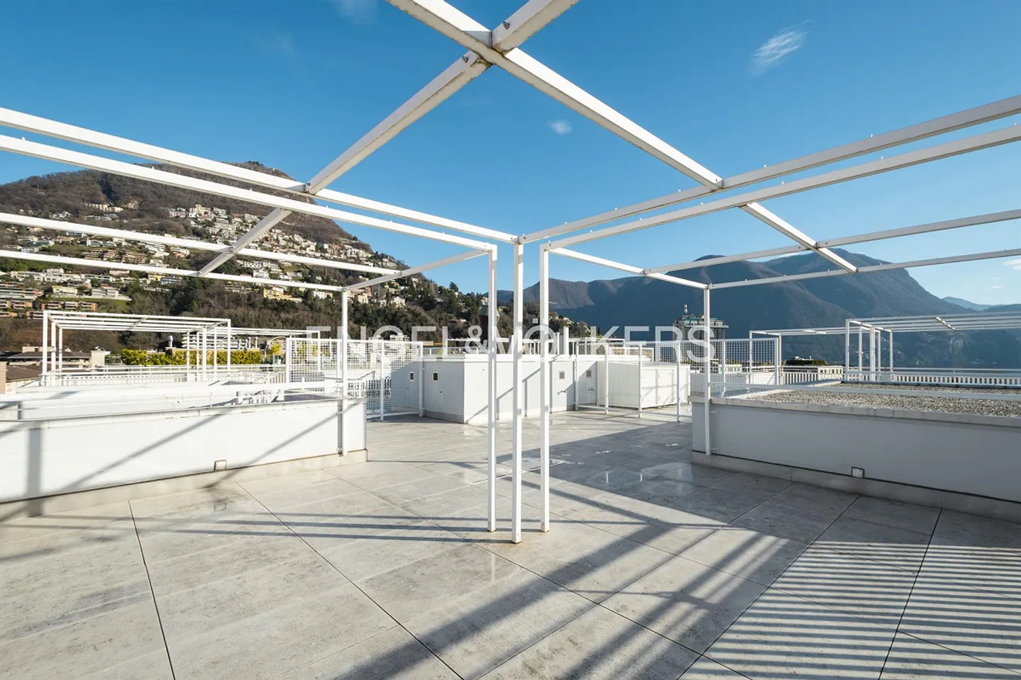 RISERVATO Dachgeschoss mit Dachterrasse mit teilweisem Seeblick - Foto 10 di 10