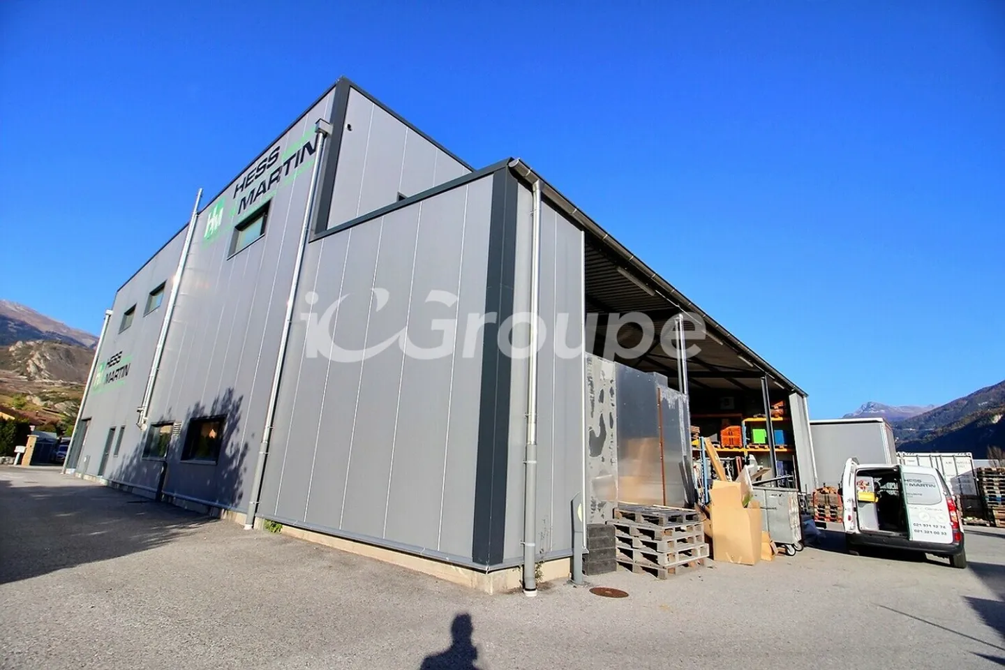 Modern Industrial Hall Near Sion - Photo 12 of 13