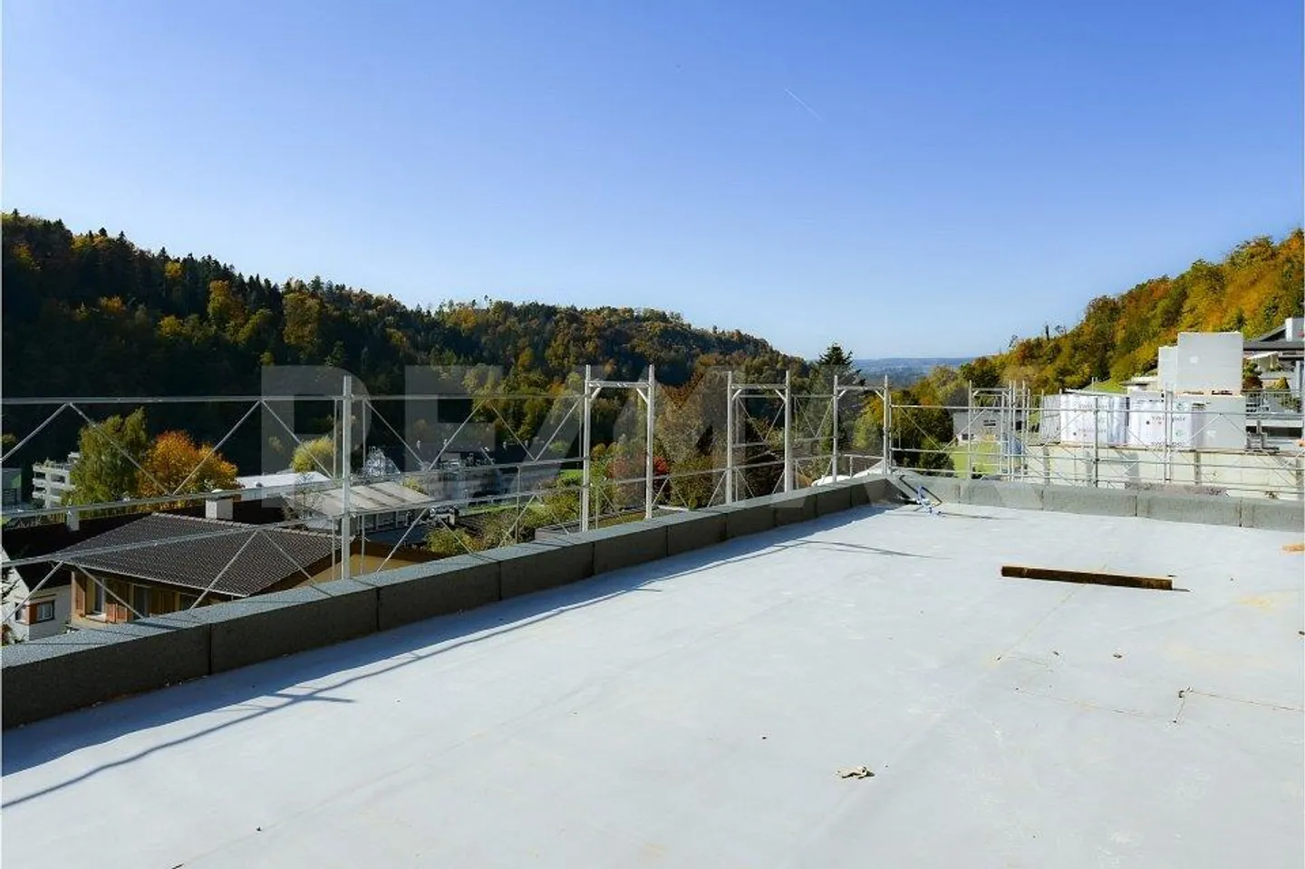 Erstbezug: Hochwertiges Terrassenhaus im Grünen - Foto 1 von 12