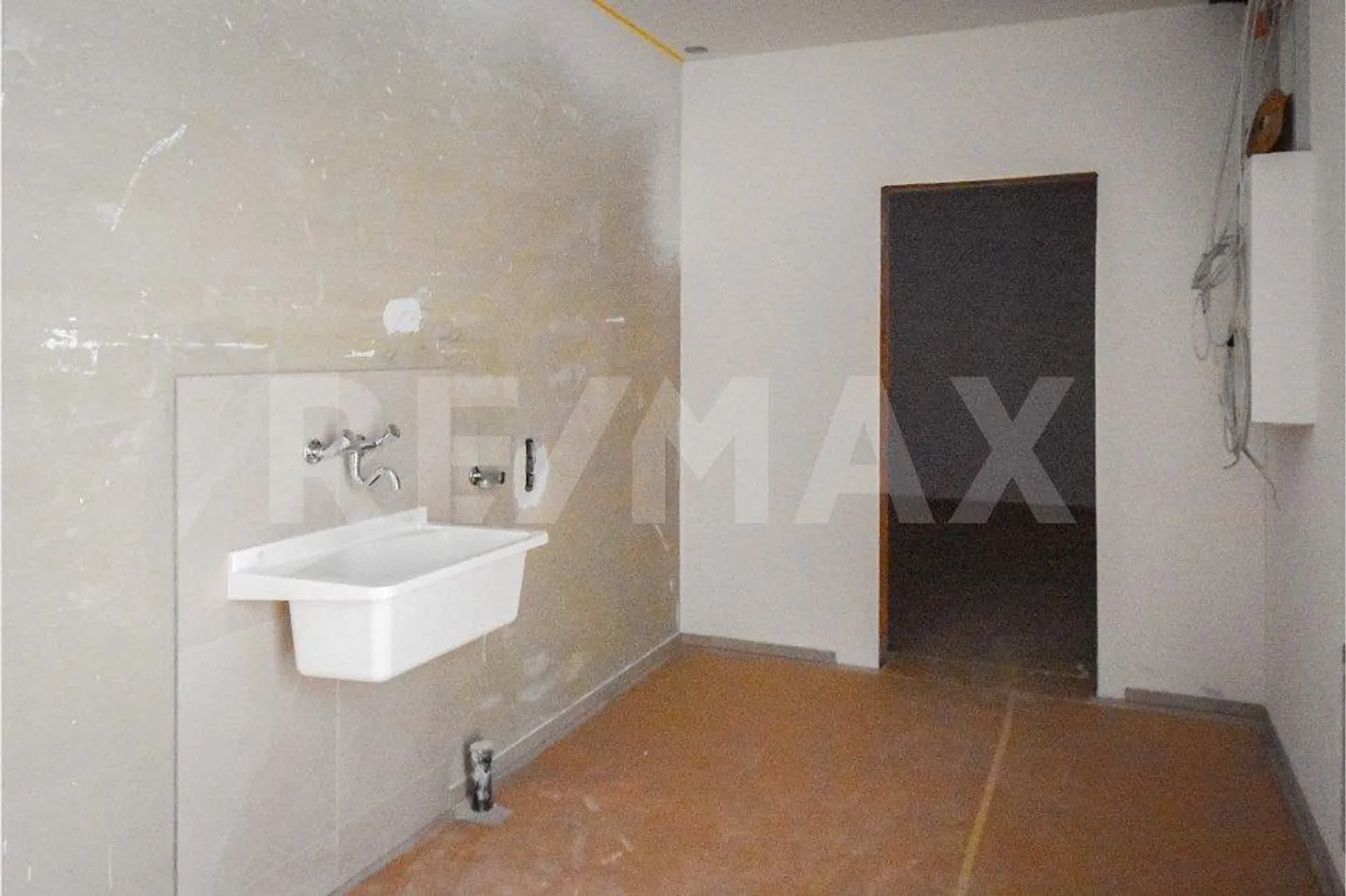 Erstbezug: Hochwertiges Terrassenhaus im Grünen - Foto 10 von 12