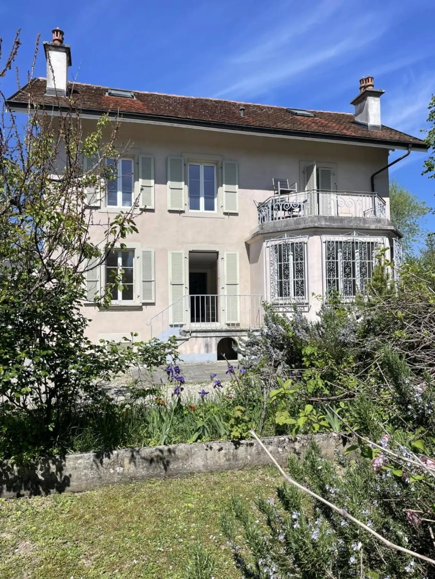 Vivi in un luogo leggendario nella famosa Villa Tintin - Foto 13 di 13