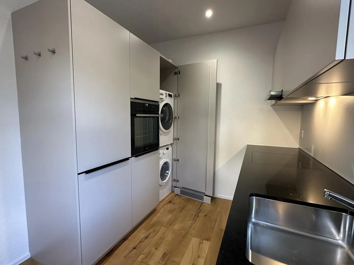 Kürzlich sanierte Wohnung an super Lage! - Foto 4 von 10