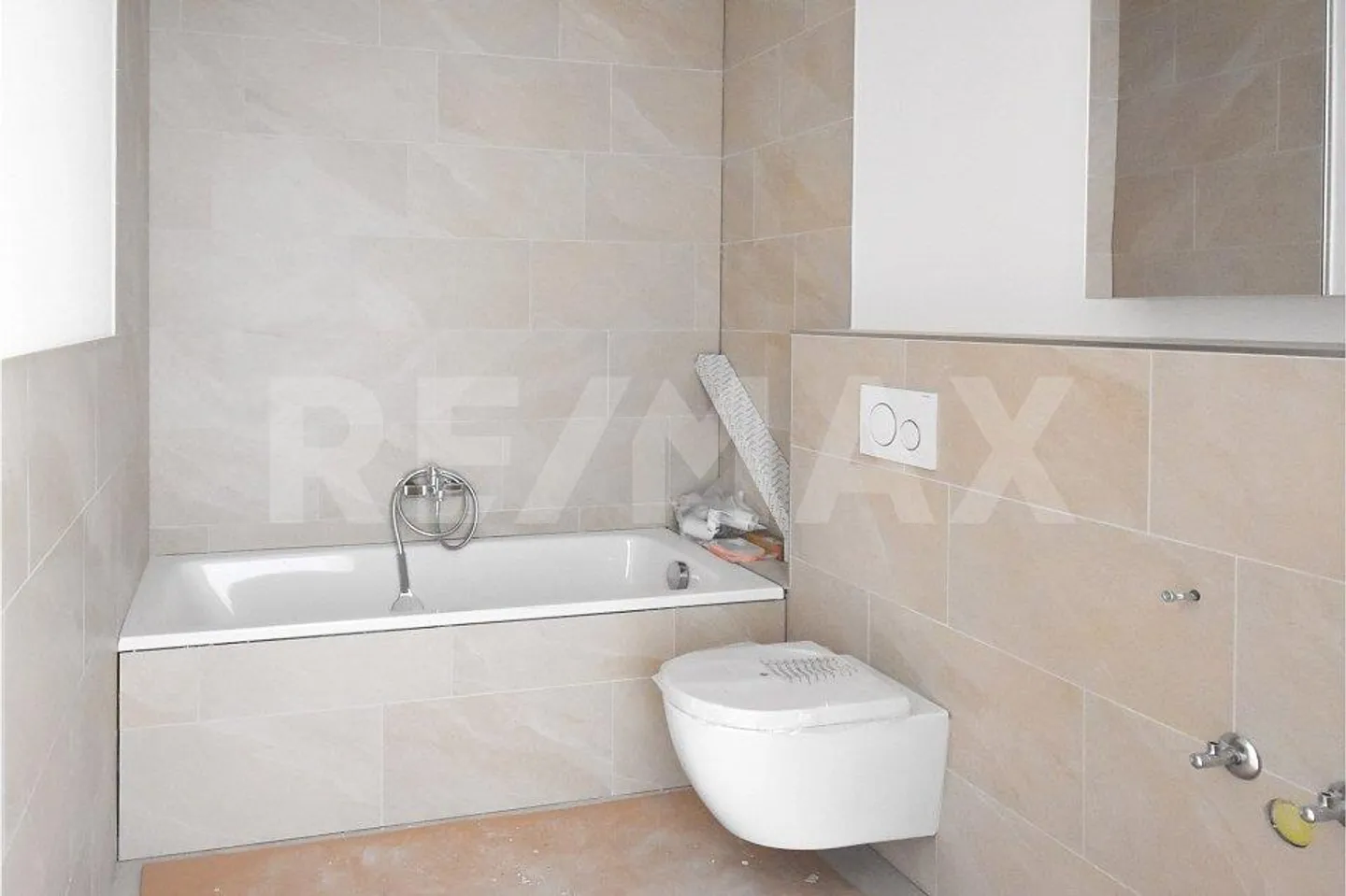 Erstbezug: Hochwertiges Terrassenhaus im Grünen - Foto 6 von 12