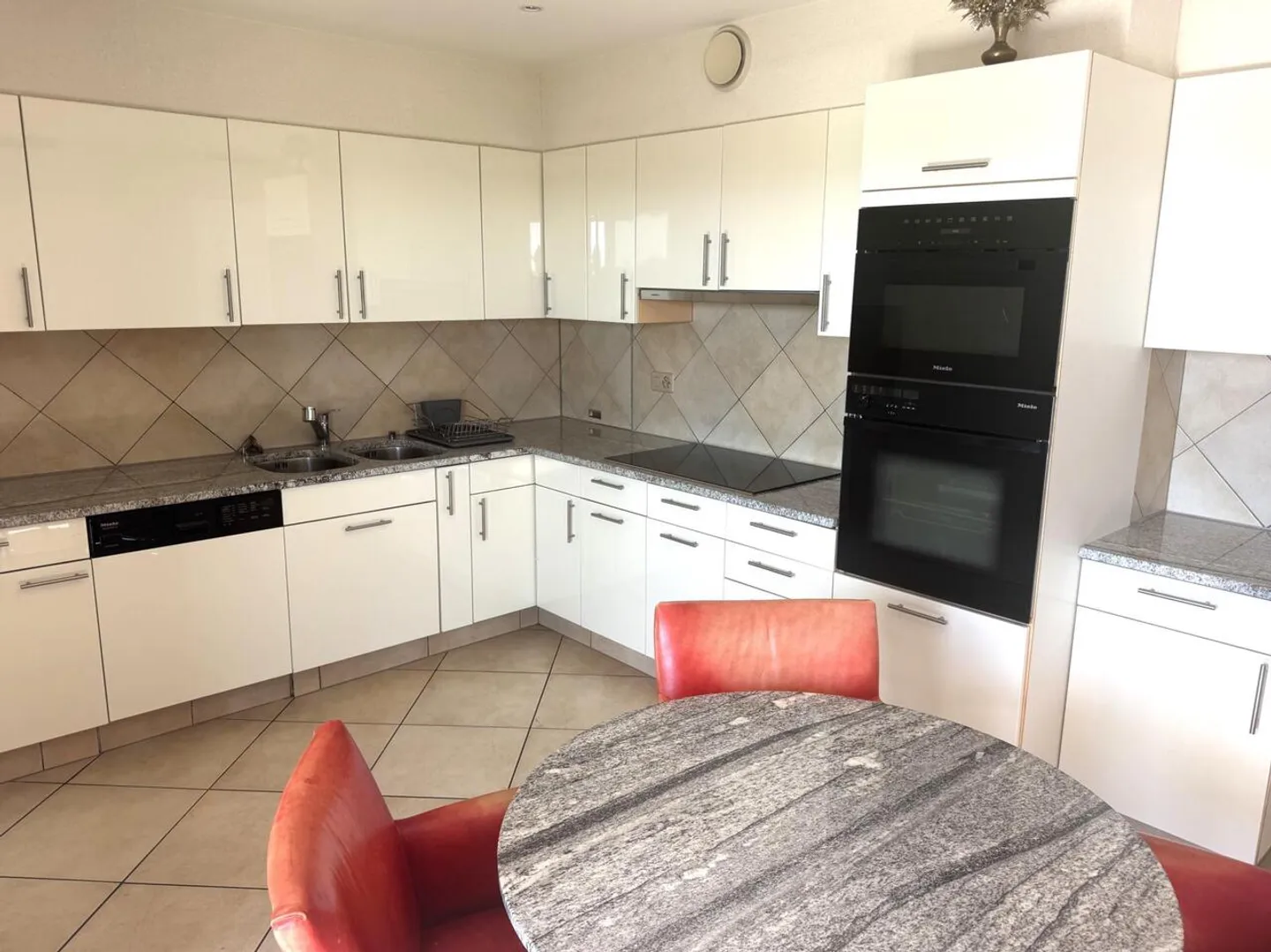 Beautiful 4.5-room duplex apartment in the attic - Photo 5 of 13