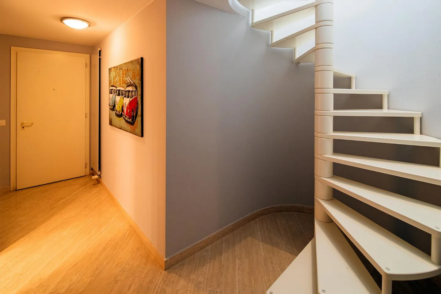 Exclusive 3 1/2 room apartment with lake view in Morcote - Photo 9 of 14