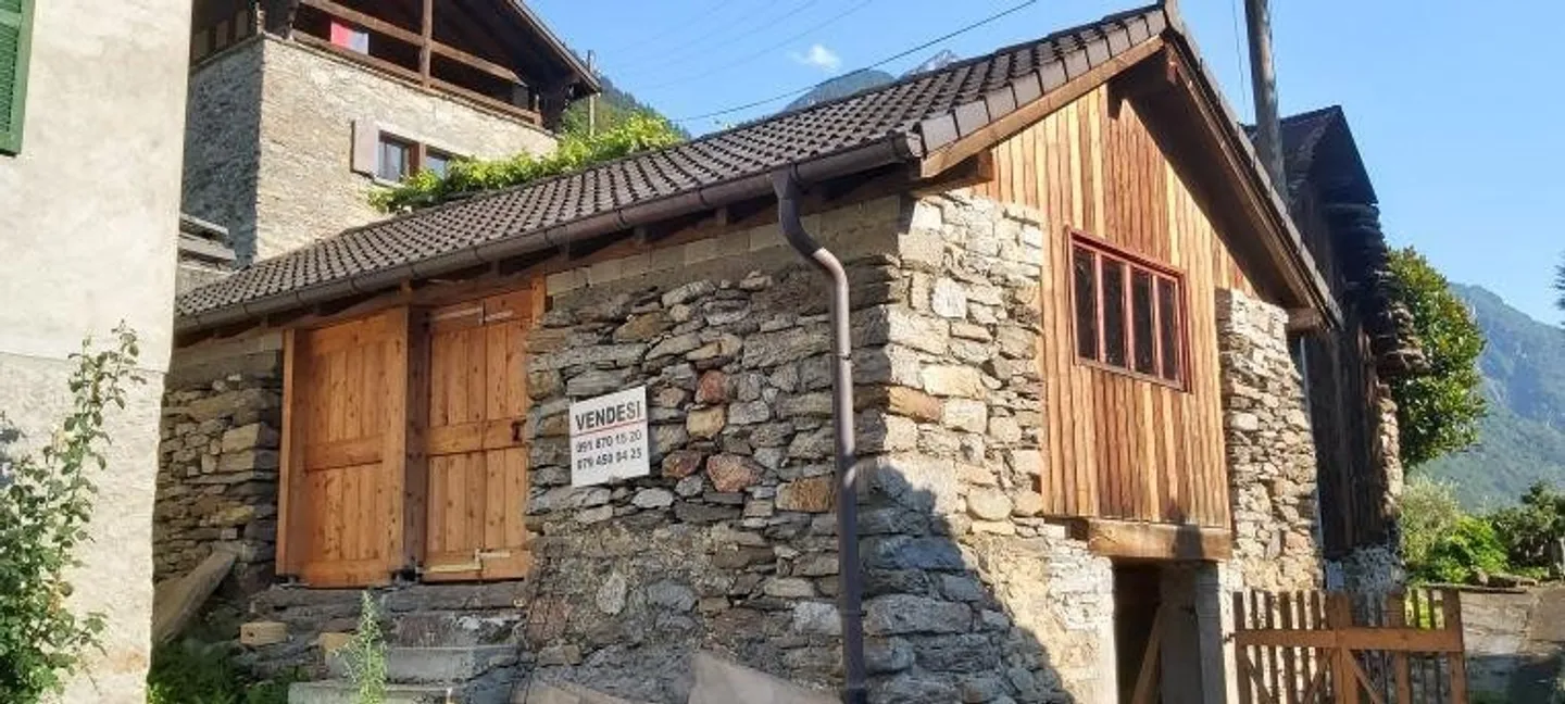 Rustico rinnovato di 2 paini nel nucleo soleggiata, tranquilla con bella vista - Foto 1 di 15