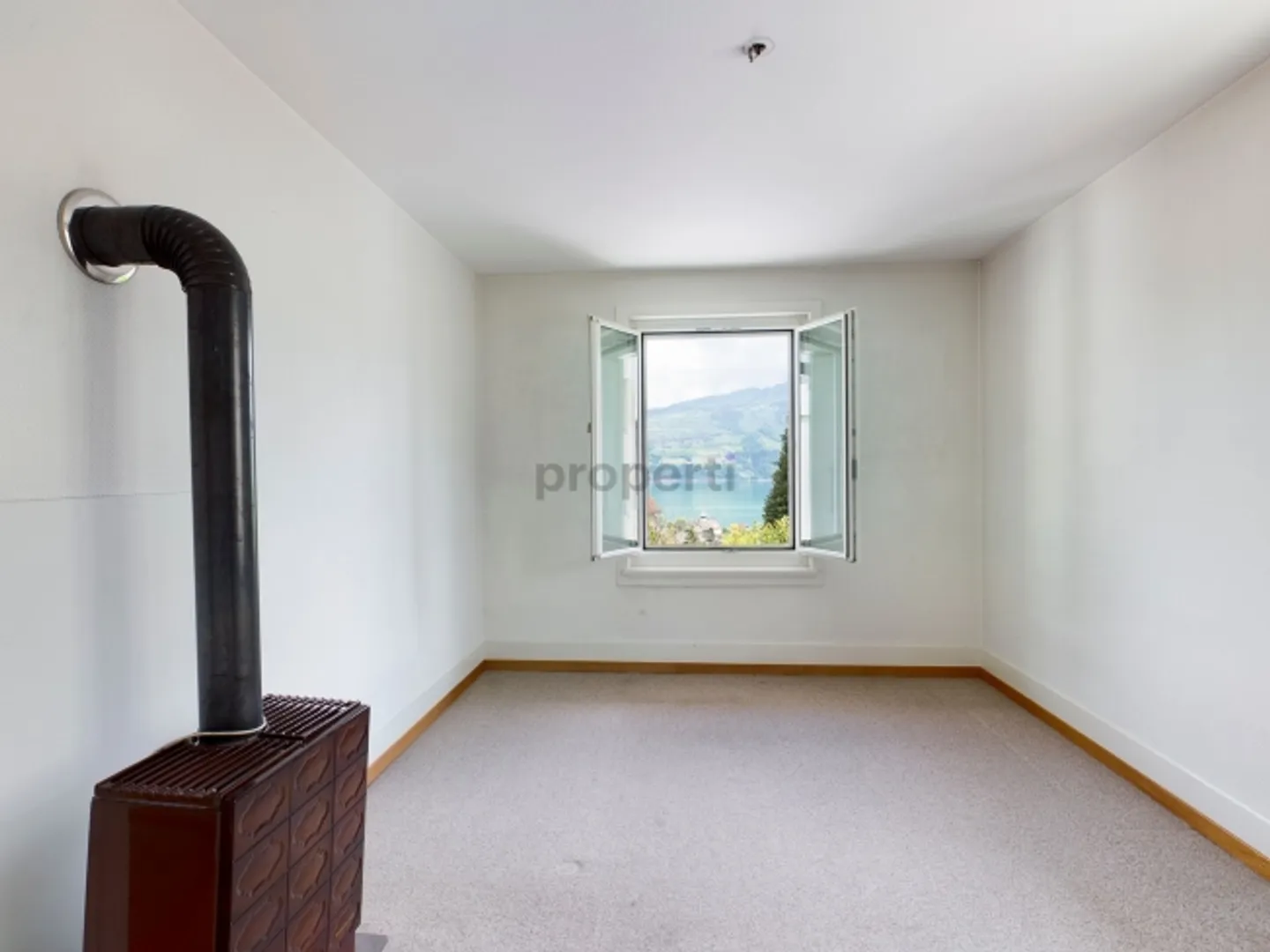 Appartamento luminoso di 3,5 stanze con vista mozzafiato a Spiez - Foto 5 di 8