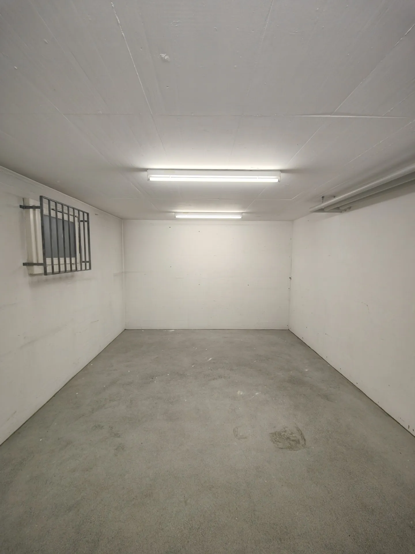 24m2 Magazzino Zurigo - Bürglistrasse 8 - Foto 1 di 8