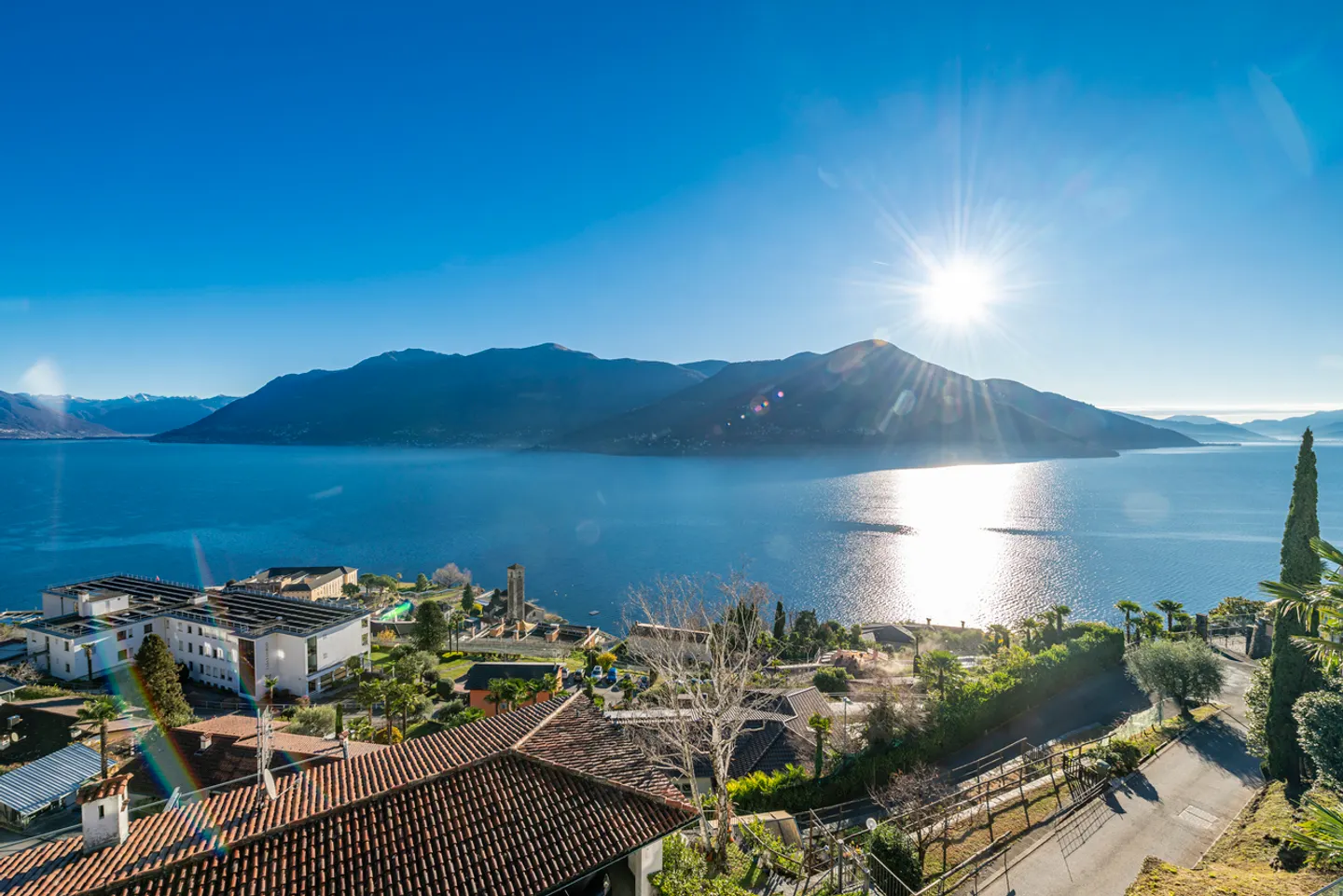 Villa di Lusso con Vista Lago - Foto 14 di 14