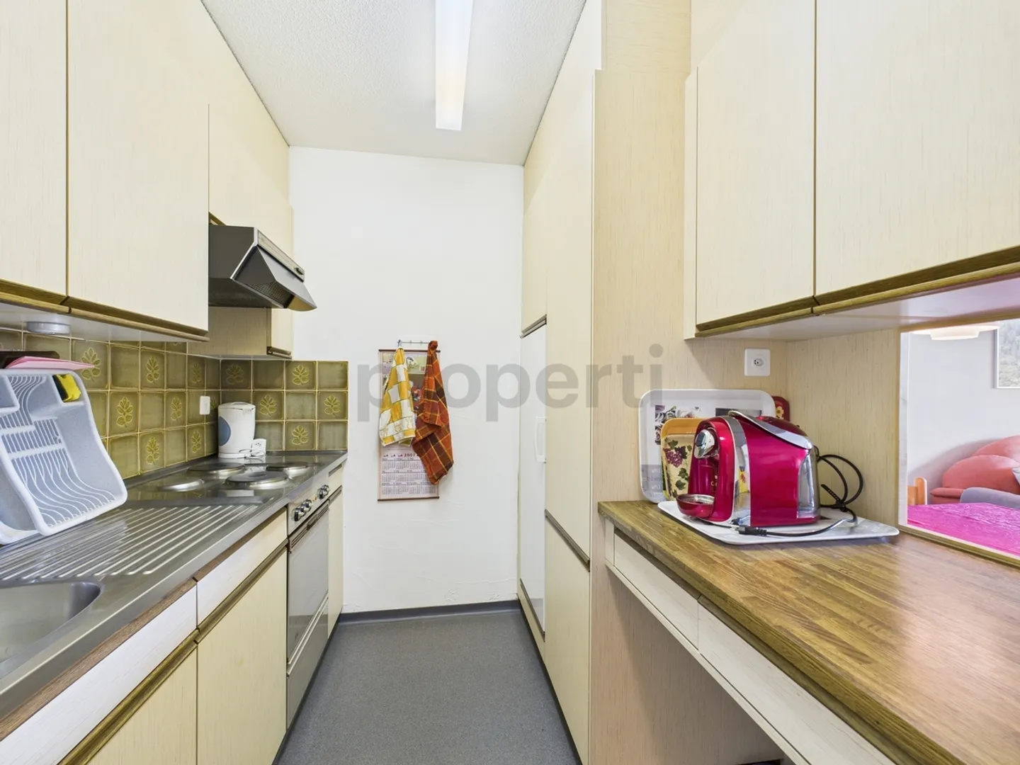 Appartamento affascinante di 2,5 stanze con vista sulle montagne a Disentis/Mustér - Residenza principale o secondaria - Foto 4 di 12