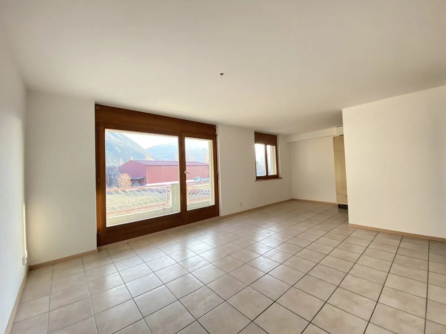 Spacious 3.5 rooms with balcony - Photo 1 of 7