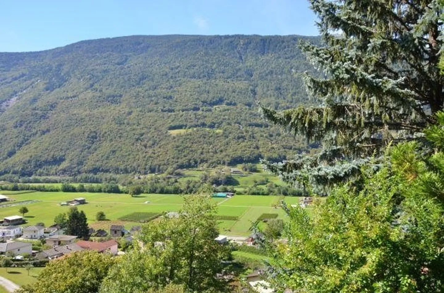 Rustico rinnovato di 2 paini nel nucleo soleggiata, tranquilla con bella vista - Foto 9 di 15