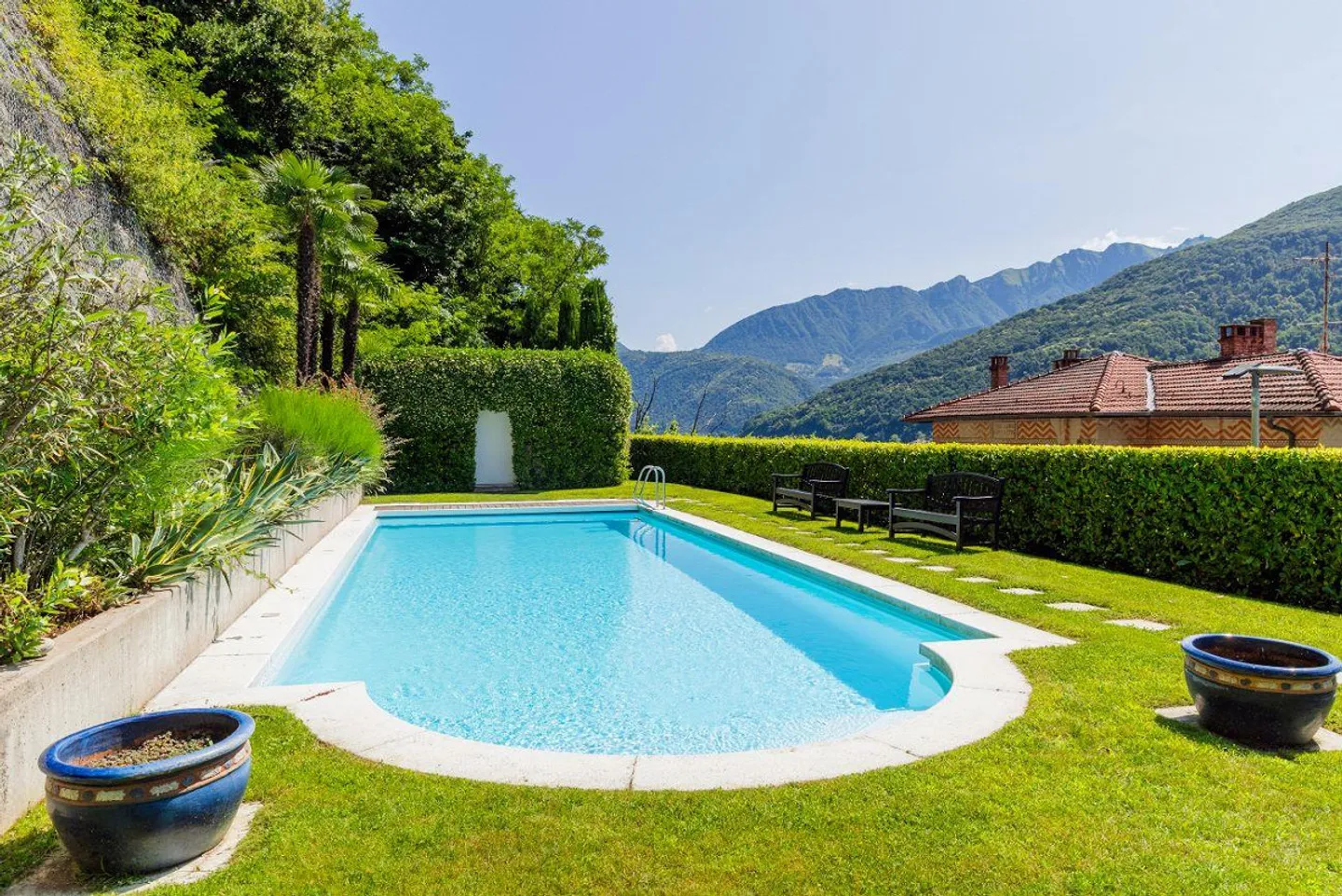 Exclusive 3 1/2 room apartment with lake view in Morcote - Photo 14 of 14