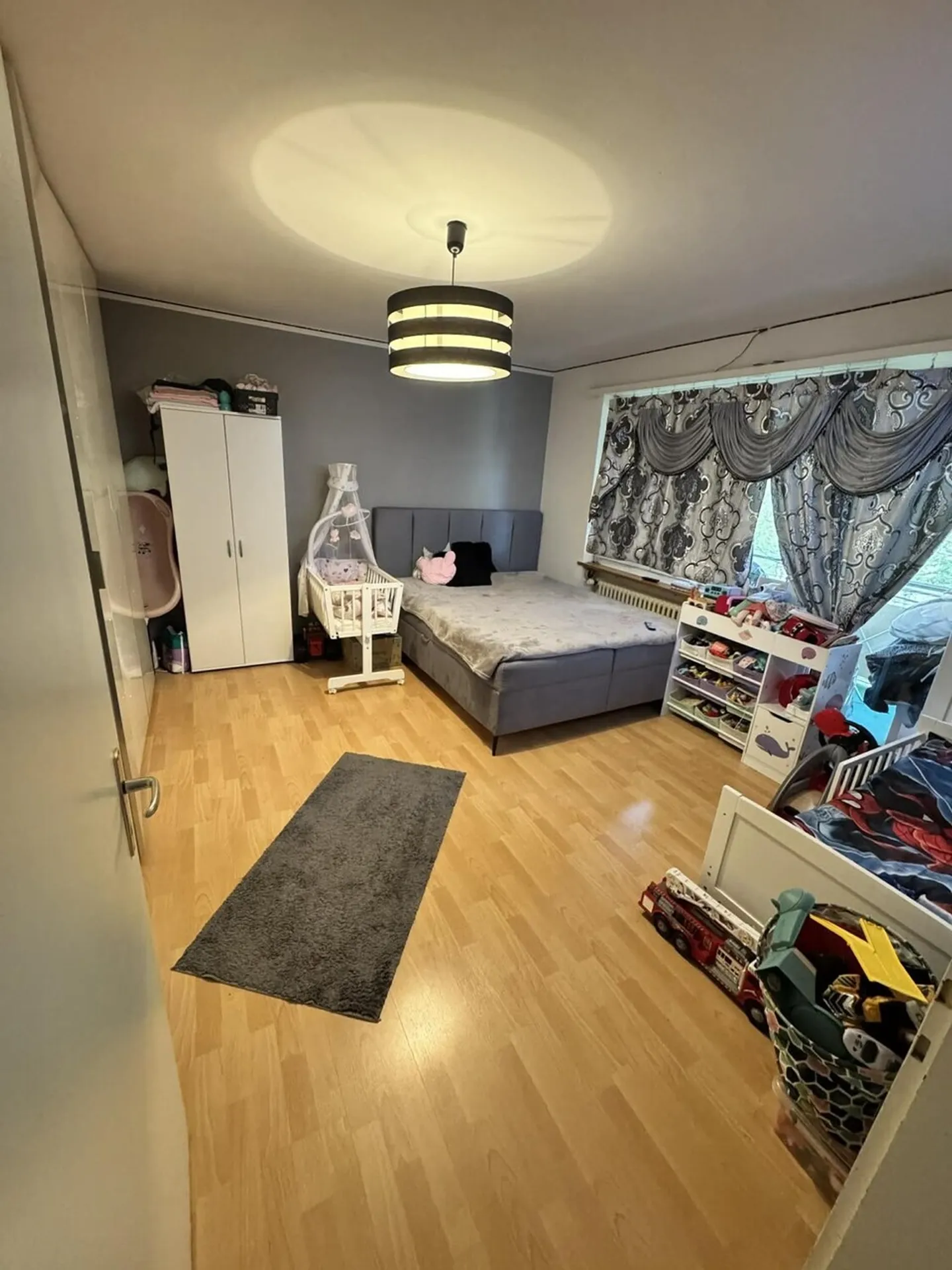 Appartamento centrale in un quartiere tranquillo - Foto 4 di 8