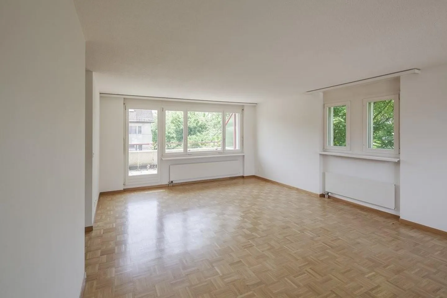 AFFITTO SENZA CAUZIONE - Appartamento familiare con balcone soleggiato - Foto 6 di 9