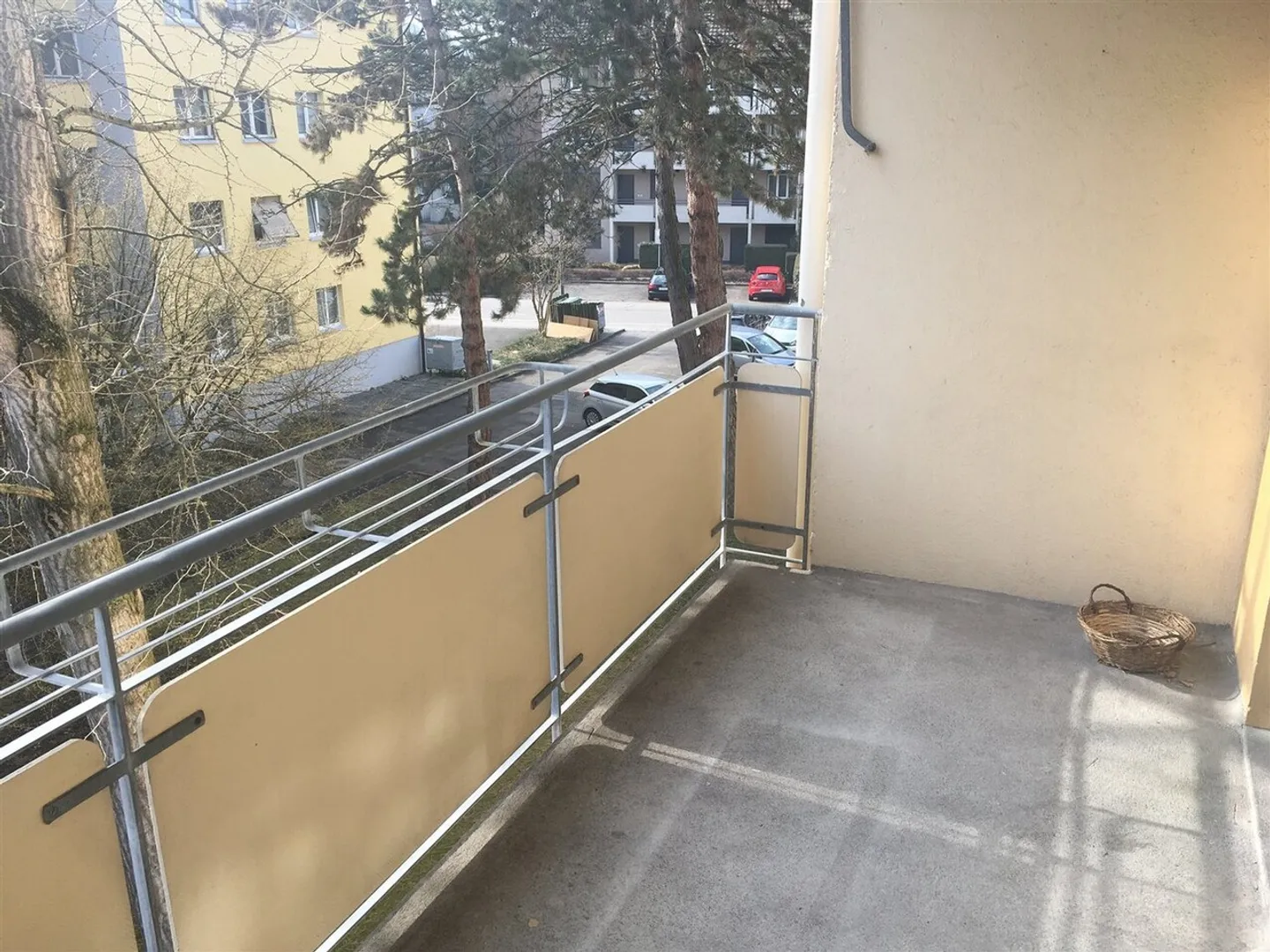 Appartamento centrale in un quartiere tranquillo - Foto 7 di 8