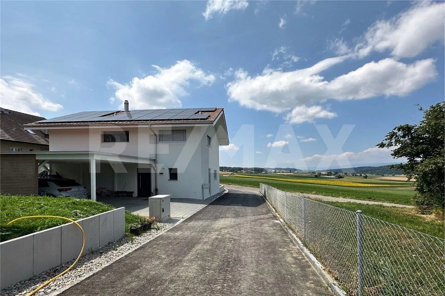 Modernes freistehendes Haus - Foto 4 von 12