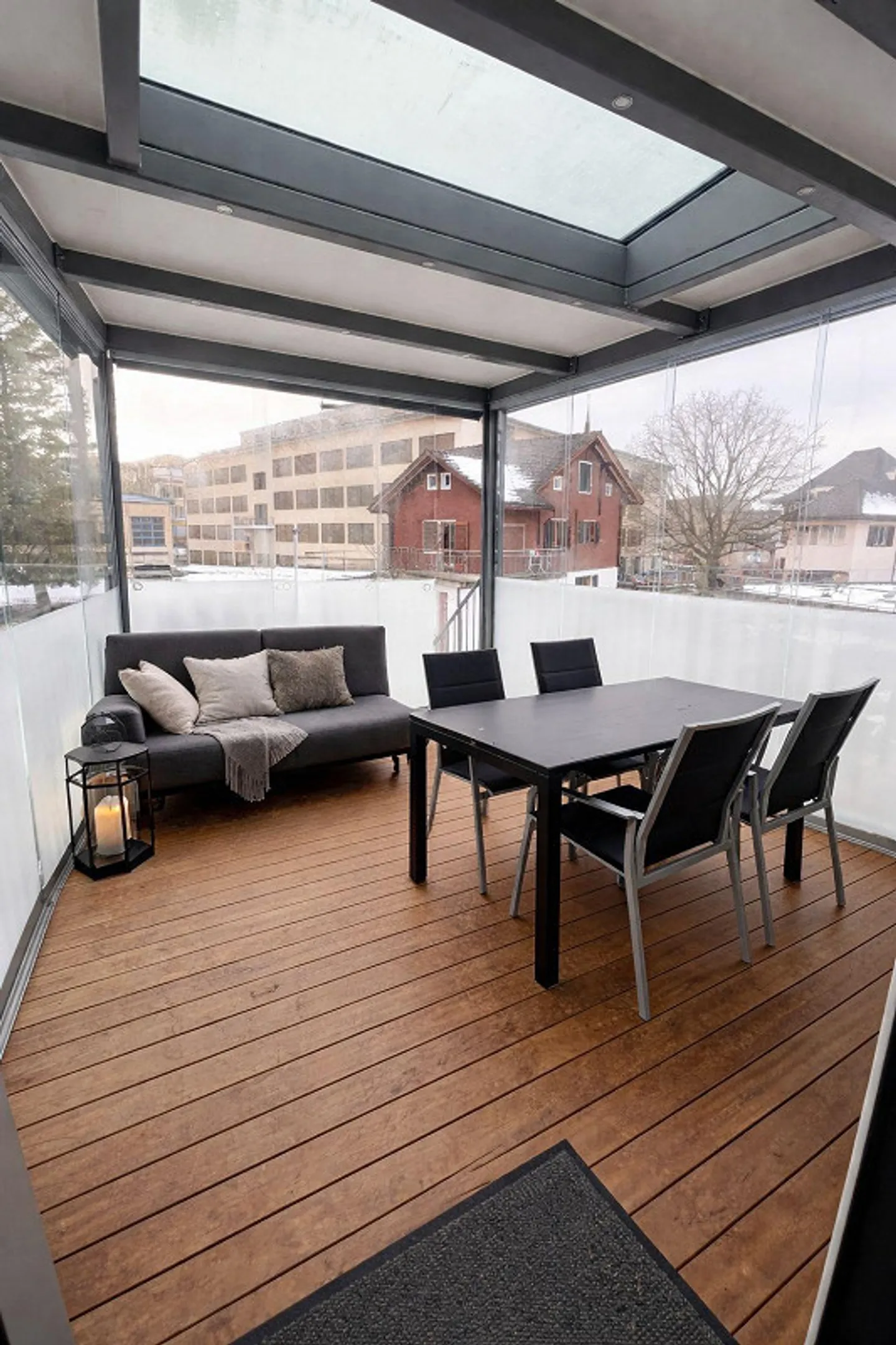 Modern and central 5.5 room apartment in Brunnen - Photo 9 of 12