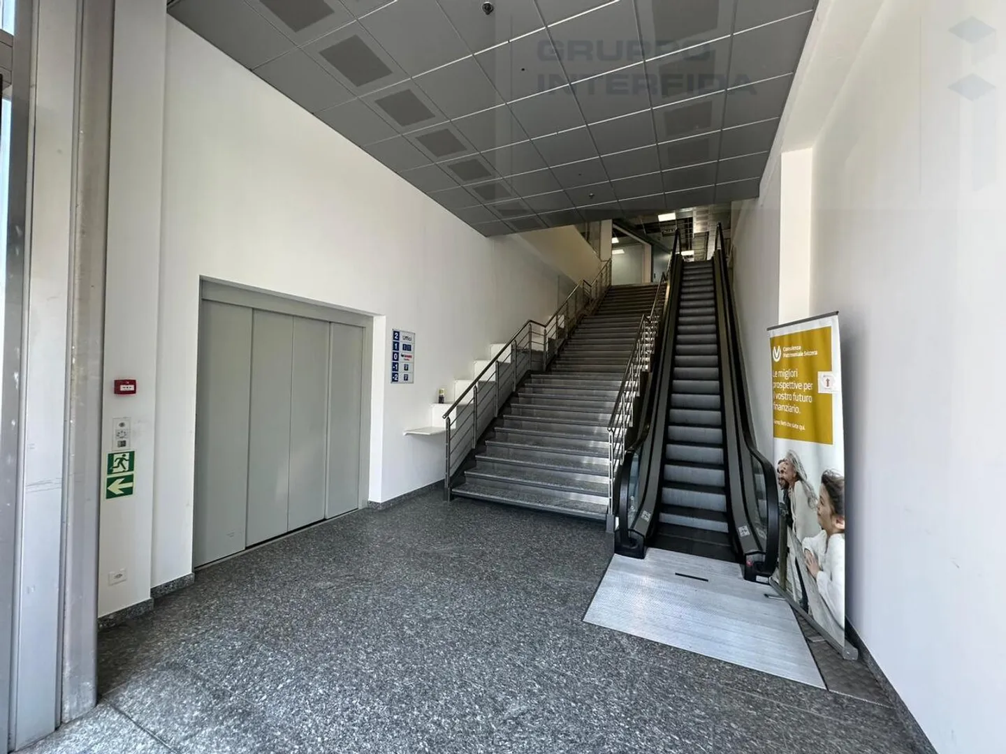 GROßE HANDELSFLÄCHE IM FOX TOWN BEREICH - Foto 7 von 10