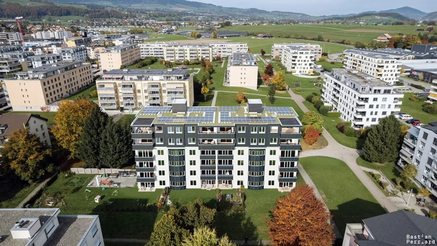 NEW 4.5-room apartment at CHF 2,550.- including charges/electricity. - Photo 1 of 6