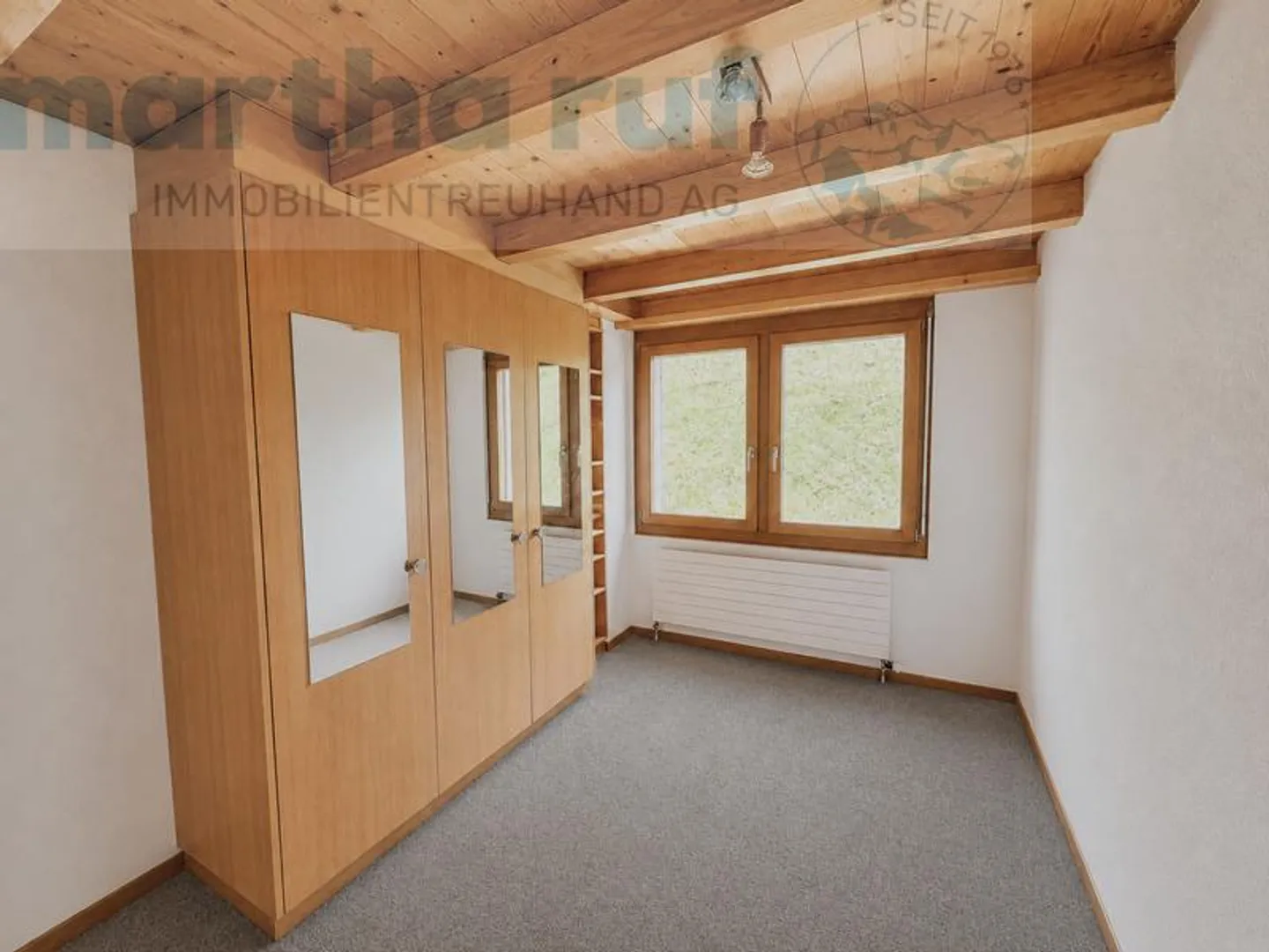 Gemütliche und charaktervolle 3.5- Zimmer Dachwohnung mit Galerie - Photo 6 sur 16