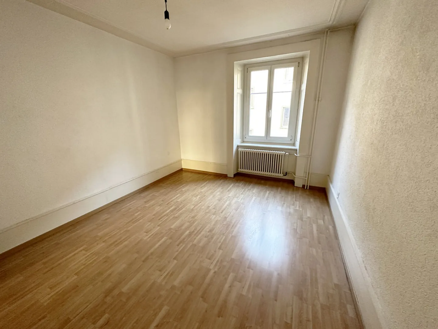 Charmant appartement 3 pièces - Photo 3 sur 5