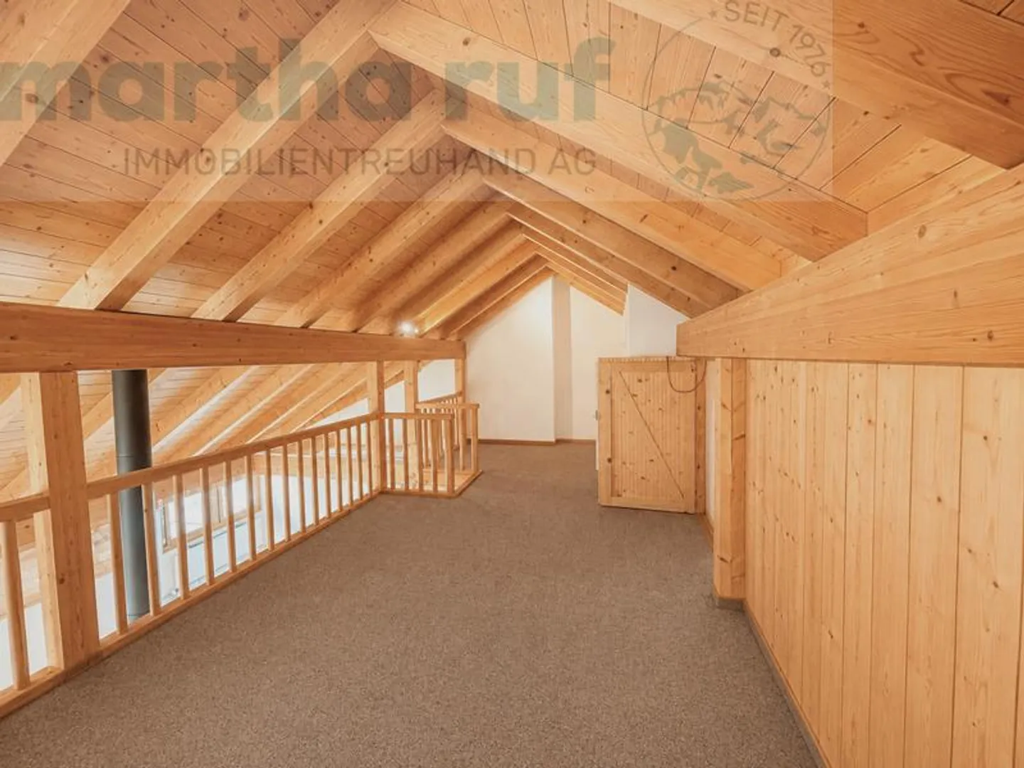 Gemütliche und charaktervolle 3.5- Zimmer Dachwohnung mit Galerie - Photo 11 sur 16