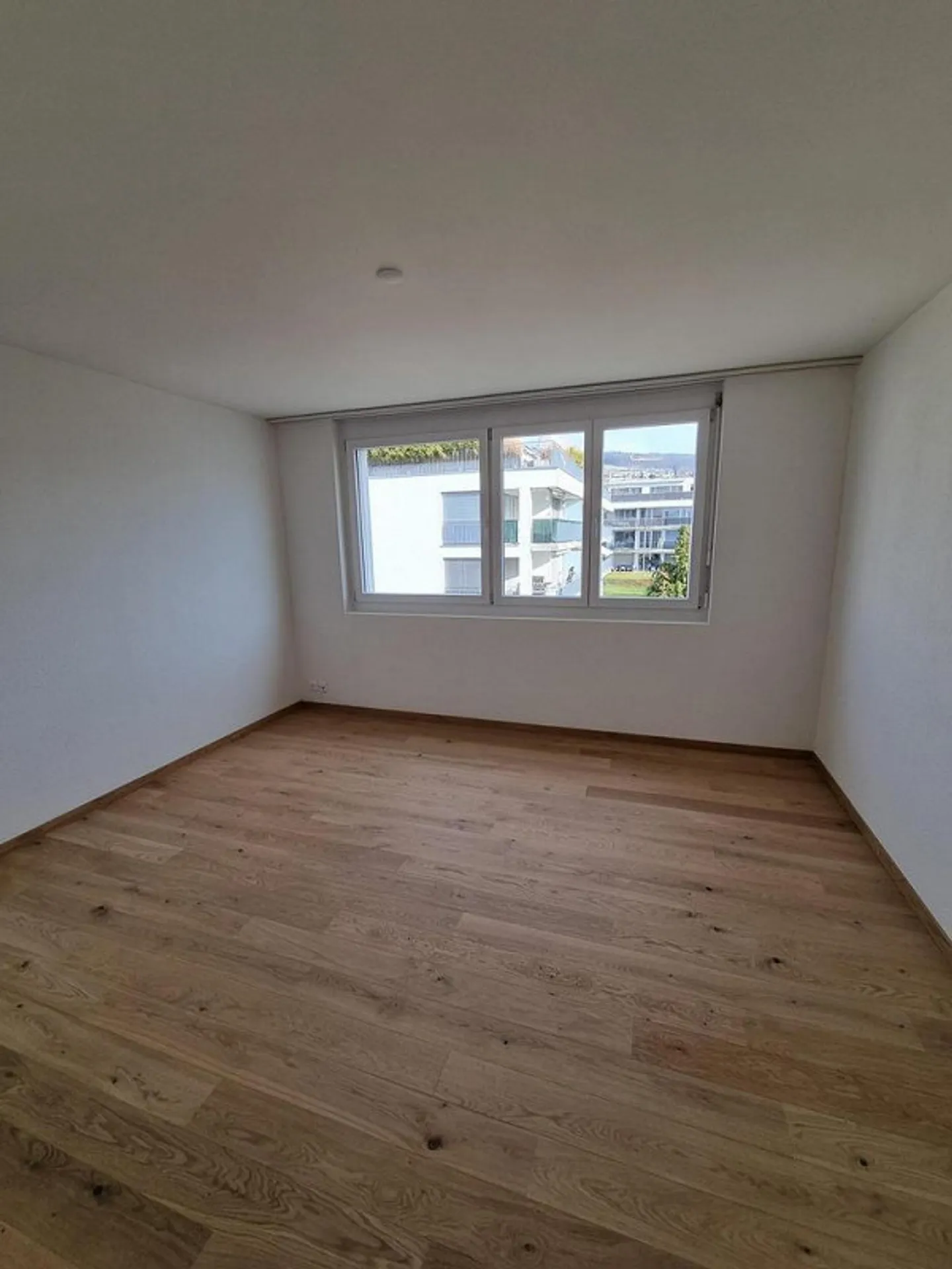 La tua nuova casa a Niederrohrdorf - Appartamento di 4,5 locali al 1° piano! - Foto 5 di 9