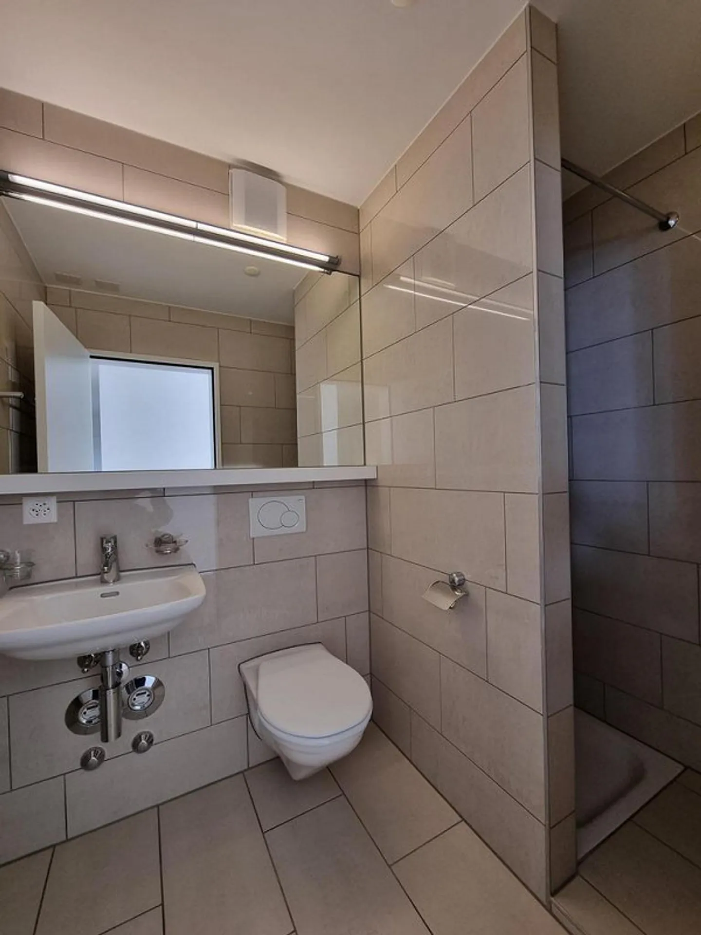 La tua nuova casa a Niederrohrdorf - Appartamento di 4,5 locali al 1° piano! - Foto 6 di 9