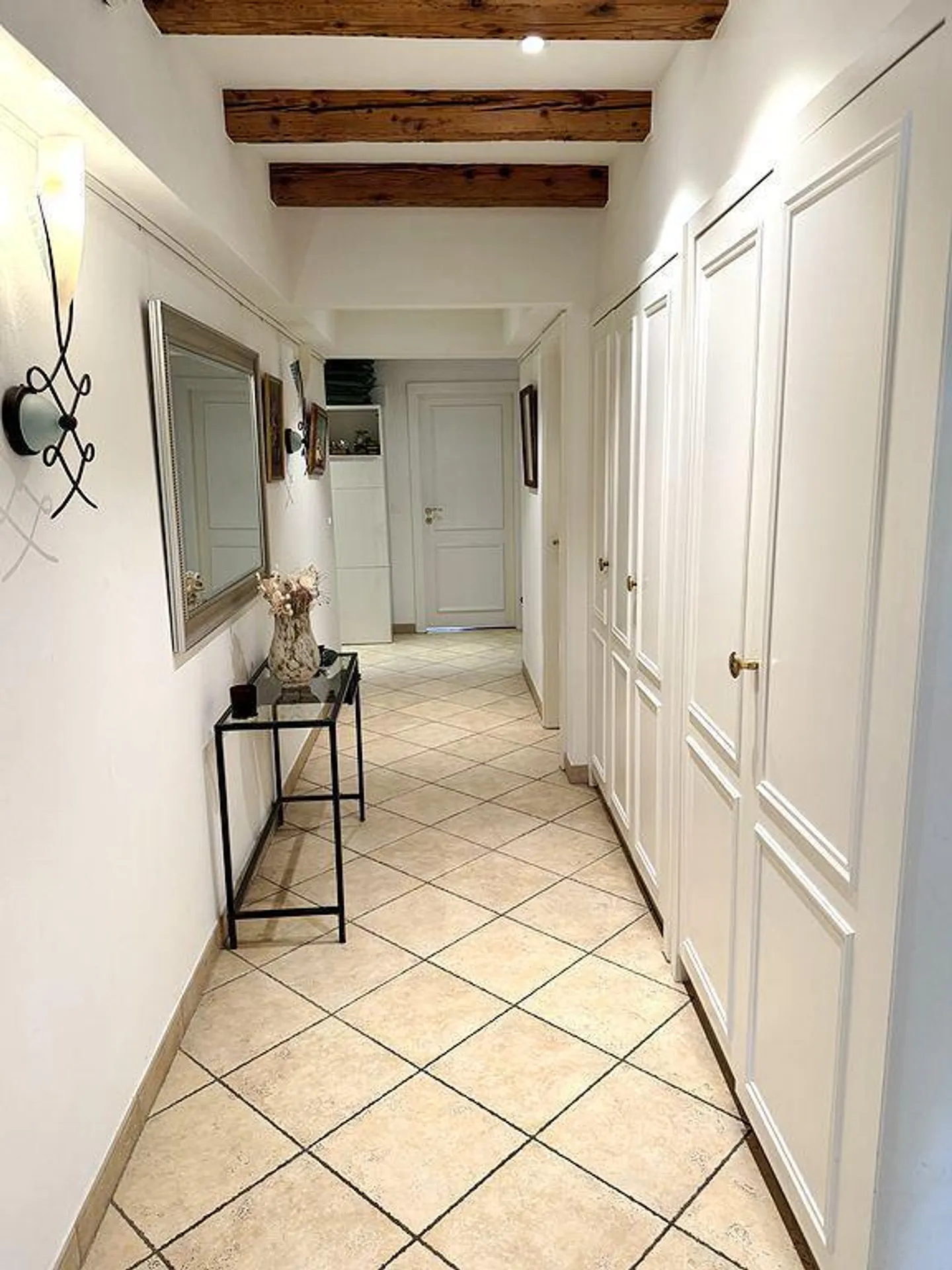 Raro - Magnifico appartamento di 4,5 locali con terrazza e giardino nella città vecchia - Foto 9 di 13