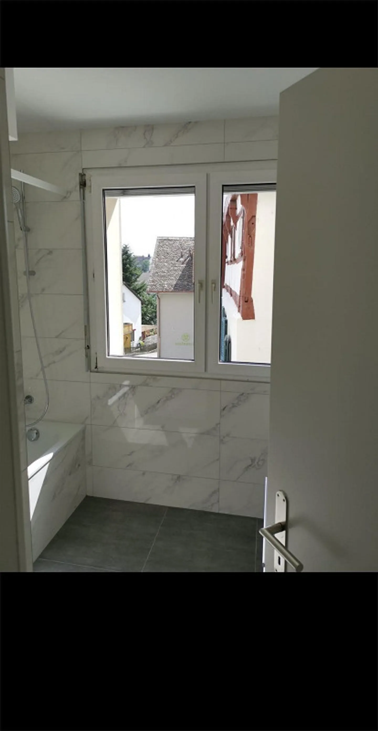 Belle appartement de 3,5 pièces avec grande terrasse - Photo 4 sur 5