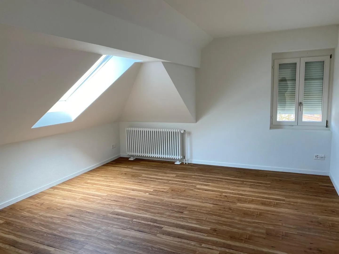 Spacious 4.5-room penthouse apartment, modern design and lots of charm - Photo 6 of 12