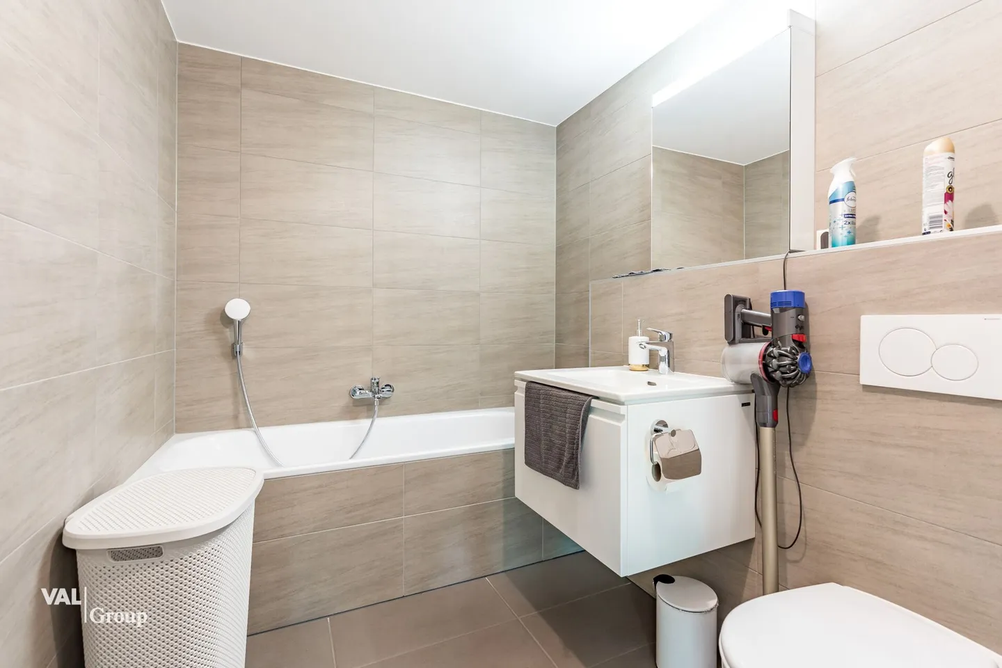 Schöne Lebensumgebung, geräumig und komfortabel - Foto 9 von 11