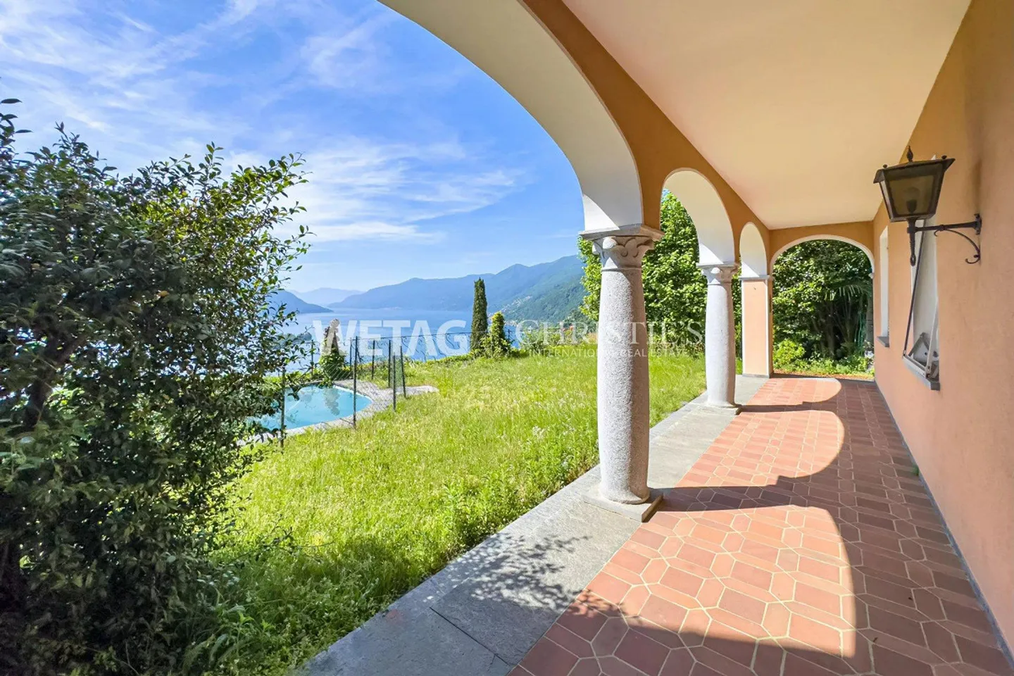 Mediterranean Villa with Large Garden, Outdoor Pool & Panoramic Views for Sale in Ronco sopra Ascona - Photo 6 of 13