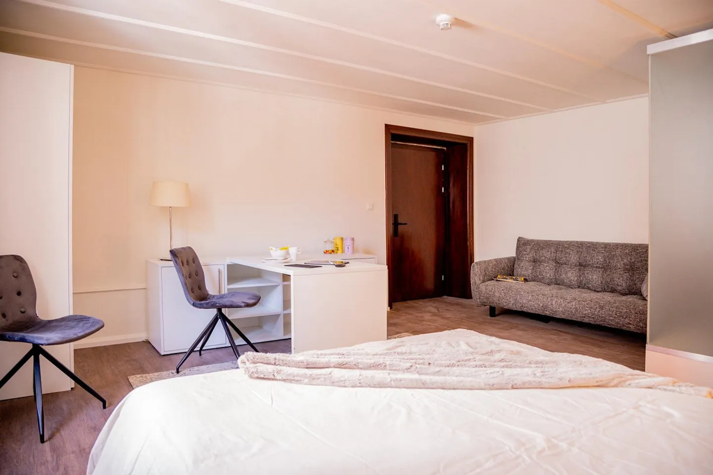 Bellissimo appartamento completamente arredato nella città vecchia - Foto 4 di 18