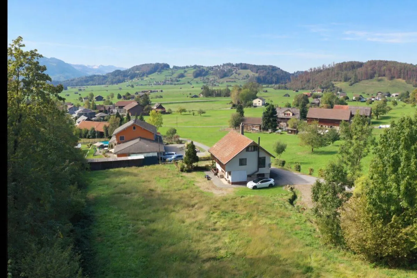 Un'opportunità rara - Oggetto per amatori con 3'938 m² di terreno in mezzo... - Foto 2 di 15