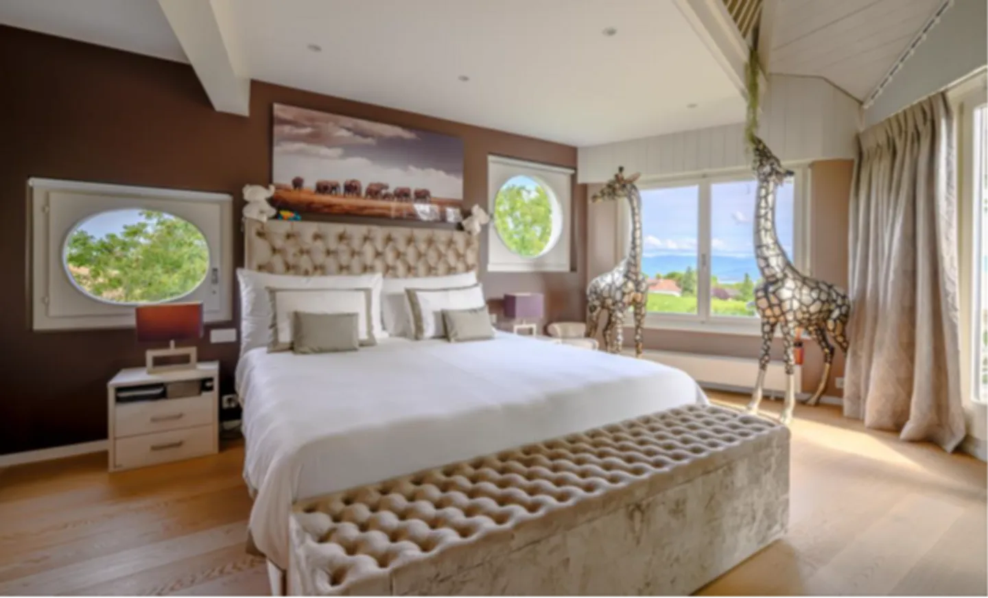 Villa 8 Zimmer - Foto 1 von 12