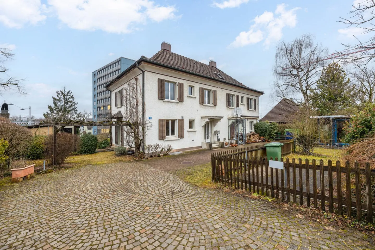 Realize Your Dream - Photo 1 of 11