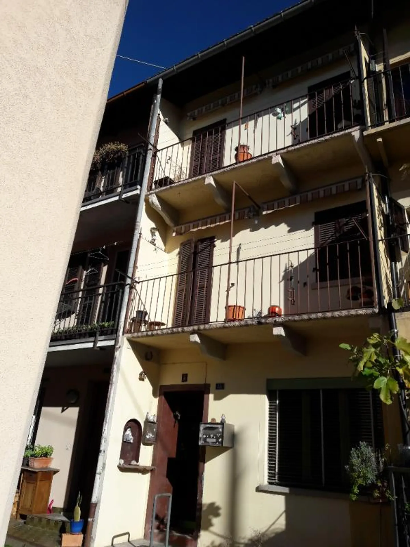 «3 Zimmer Reihenfamilienhaus» - Foto 2 di 4