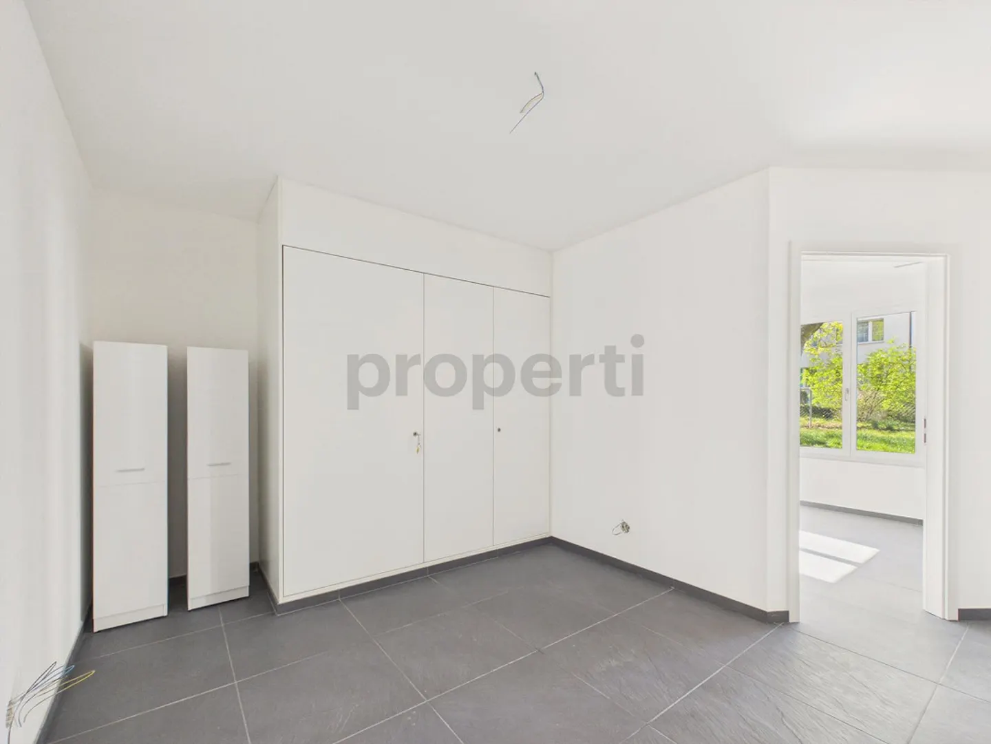 Condominio di 5,5 stanze recentemente ristrutturato con ascensore, Opfikon - Foto 12 di 16