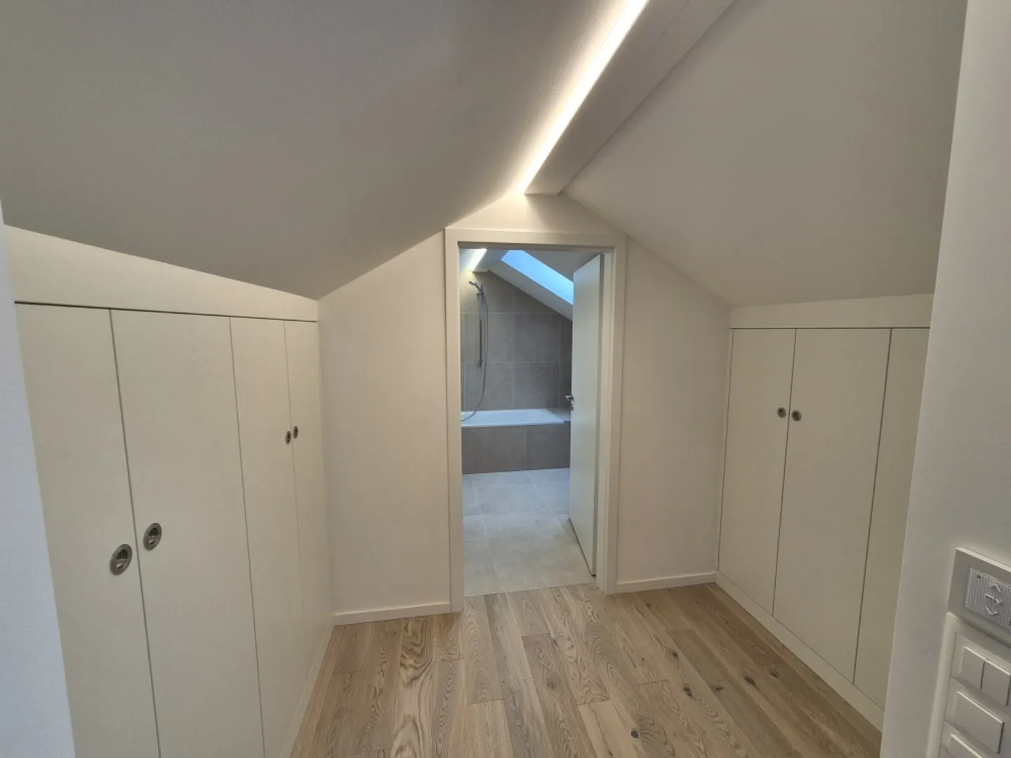 Charmantes Renoviertes Reihenhaus - Foto 10 von 11